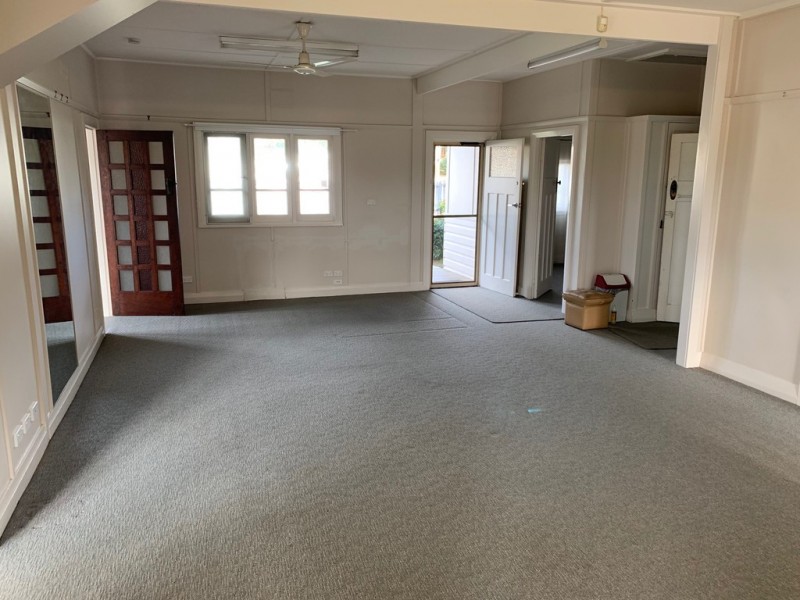 53 Upper St, Bega NSW 2550