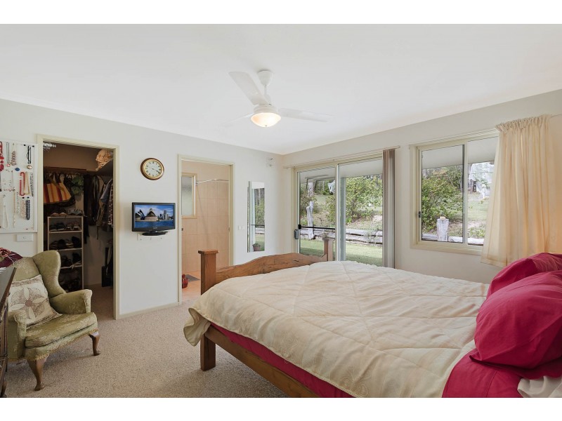 1804 Sapphire Coast Drive, Wallagoot NSW 2550