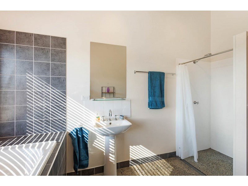 48 Corandirk Lane, Bega NSW 2550