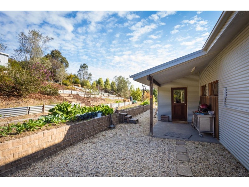 48 Corandirk Lane, Bega NSW 2550