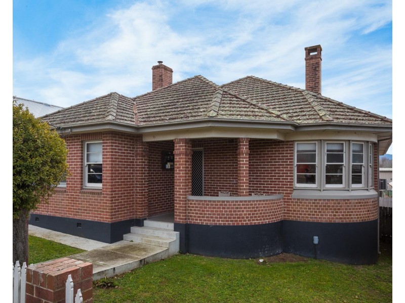 77 Bega Street, Bega NSW 2550