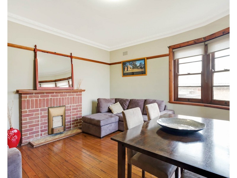 77 Bega Street, Bega NSW 2550