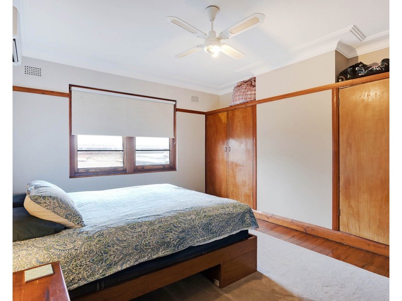 77 Bega Street, Bega NSW 2550
