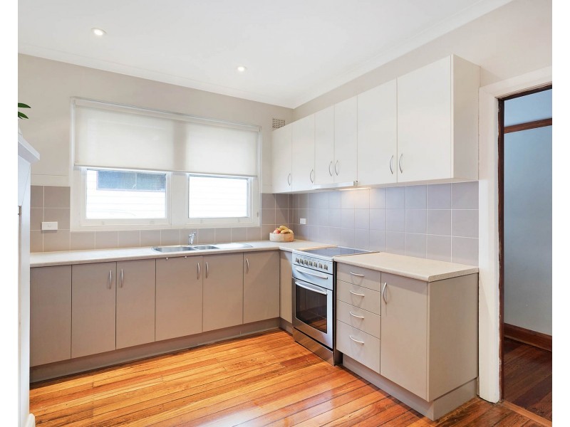 77 Bega Street, Bega NSW 2550