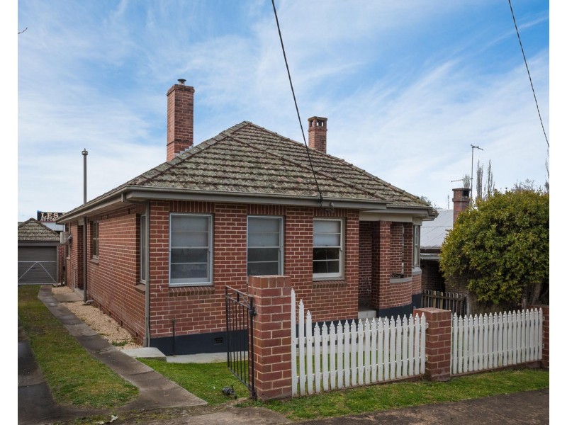 77 Bega Street, Bega NSW 2550