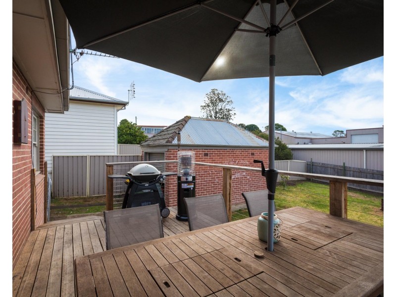 77 Bega Street, Bega NSW 2550