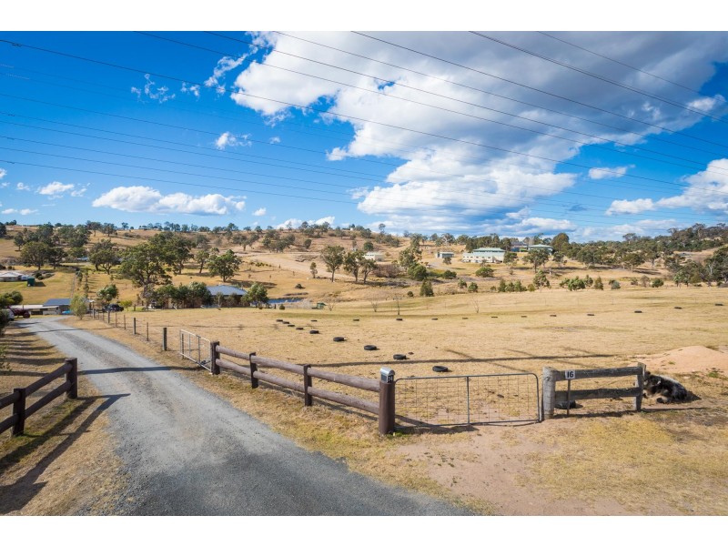 74 Max Slater Drive, Bega NSW 2550