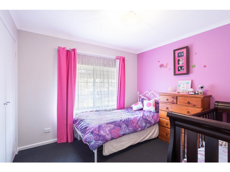 74 Max Slater Drive, Bega NSW 2550