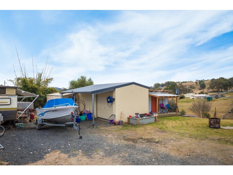 74 Max Slater Drive, Bega NSW 2550