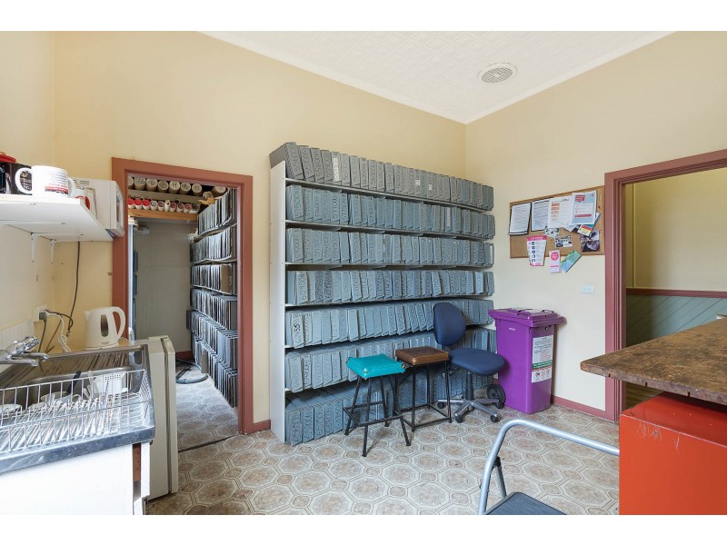 10 Canning St, Bega NSW 2550