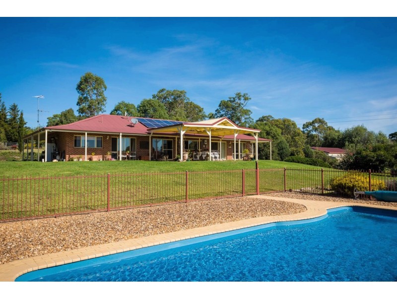 11 Corridgeree Lane, Tarraganda NSW 2550