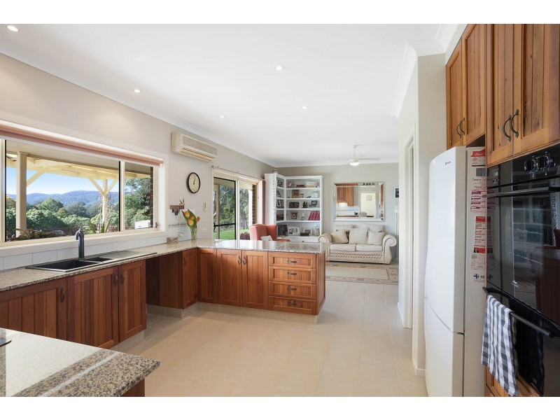 11 Corridgeree Lane, Tarraganda NSW 2550