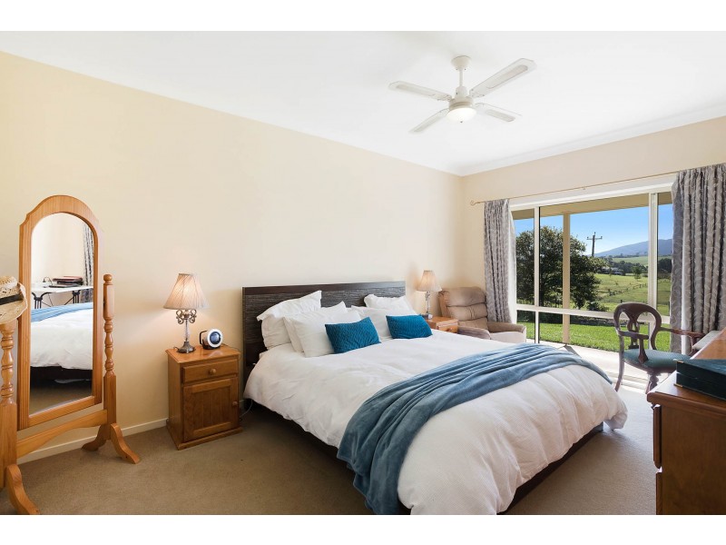 11 Corridgeree Lane, Tarraganda NSW 2550
