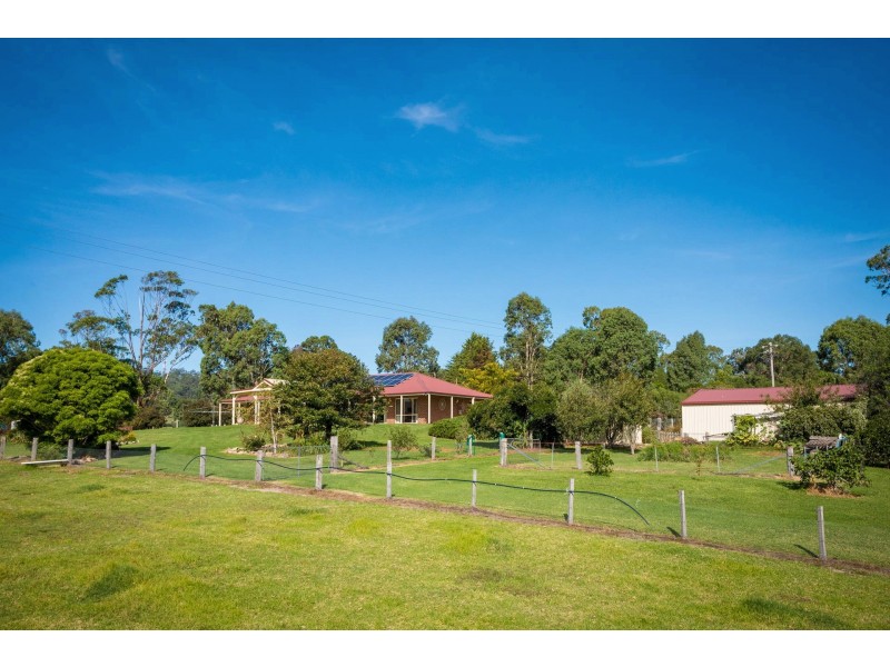 11 Corridgeree Lane, Tarraganda NSW 2550