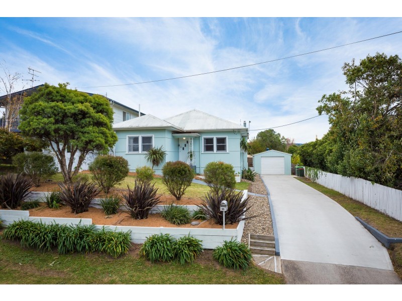 25 Kirkland Crescent, Bega NSW 2550