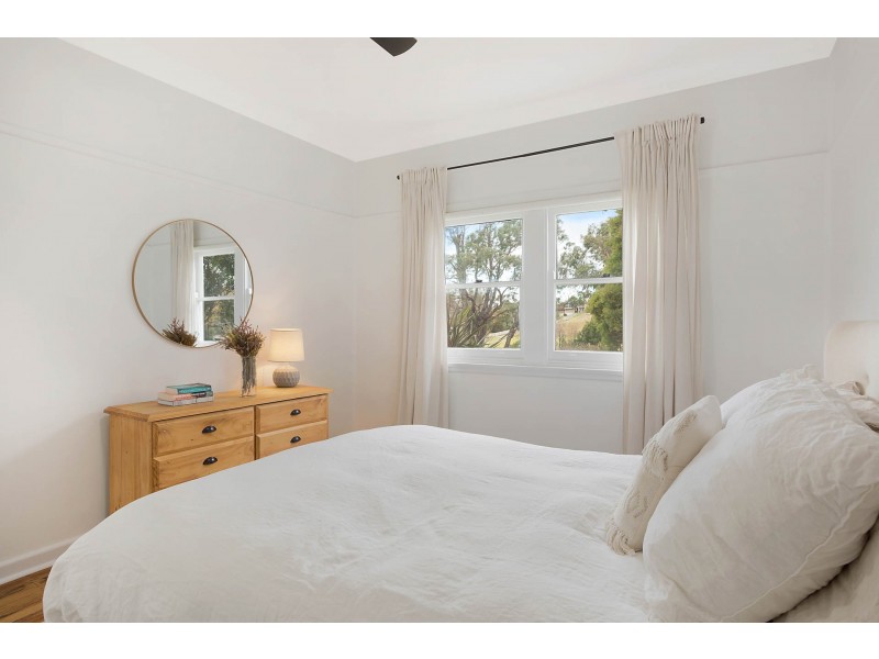 25 Kirkland Crescent, Bega NSW 2550