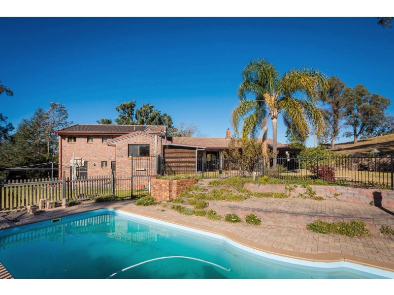 12 Miners Close, Bega NSW 2550