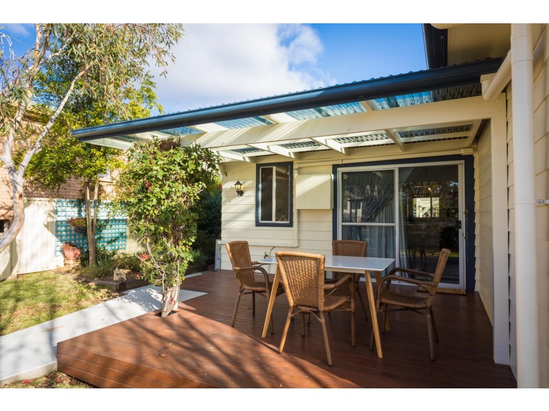 9 Mecklenberg St, Bega NSW 2550