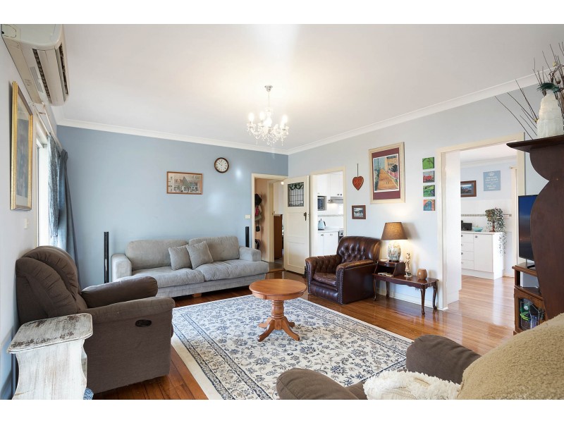 9 Mecklenberg St, Bega NSW 2550