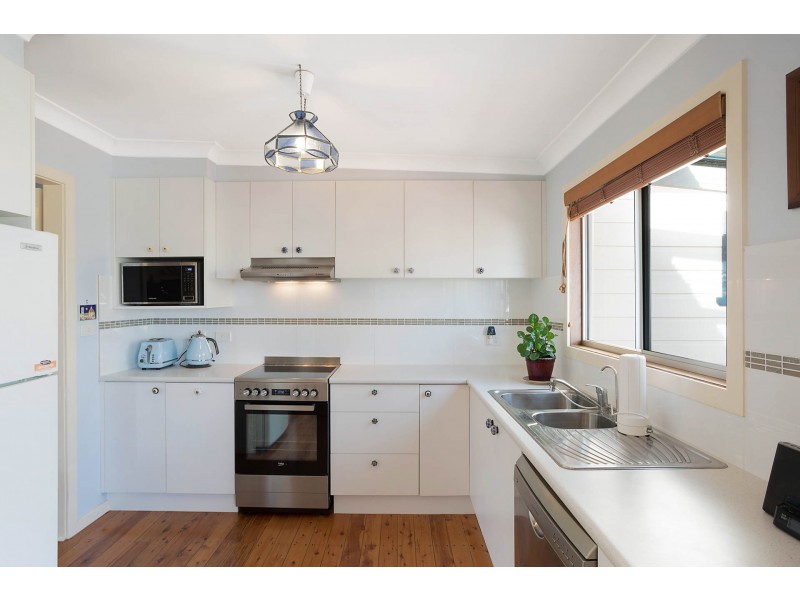 9 Mecklenberg St, Bega NSW 2550