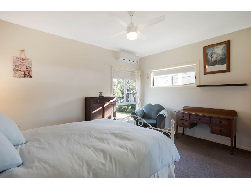9 Mecklenberg St, Bega NSW 2550