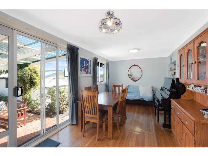 9 Mecklenberg St, Bega NSW 2550