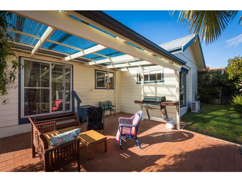 9 Mecklenberg St, Bega NSW 2550