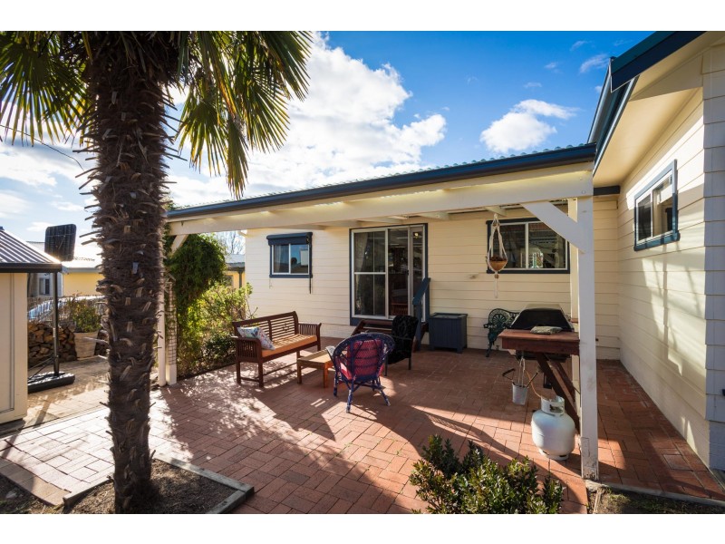 9 Mecklenberg St, Bega NSW 2550