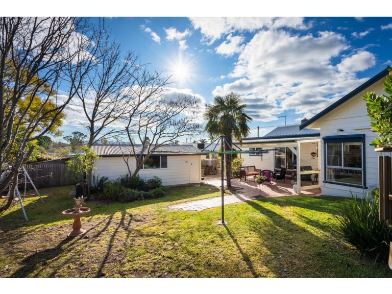 9 Mecklenberg St, Bega NSW 2550