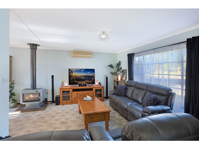 55 High St, Bega NSW 2550