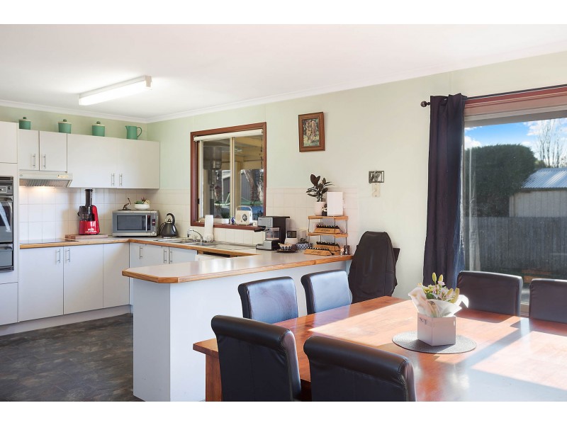 55 High St, Bega NSW 2550