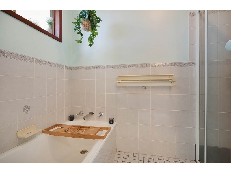 55 High St, Bega NSW 2550