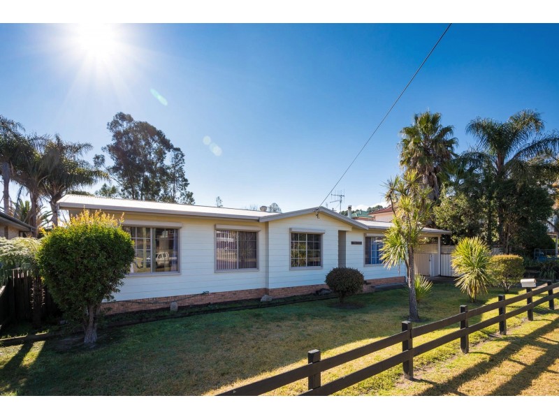 55 High St, Bega NSW 2550