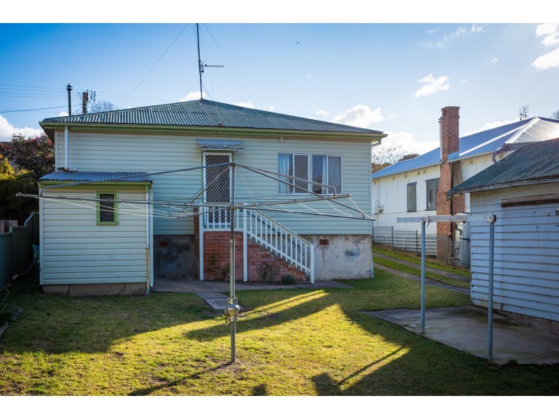16 Gordon Street, Bega NSW 2550