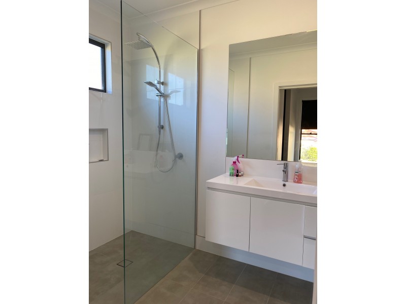 13 Millbank Way, Bega NSW 2550