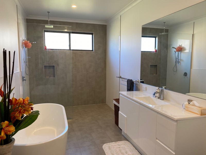 13 Millbank Way, Bega NSW 2550