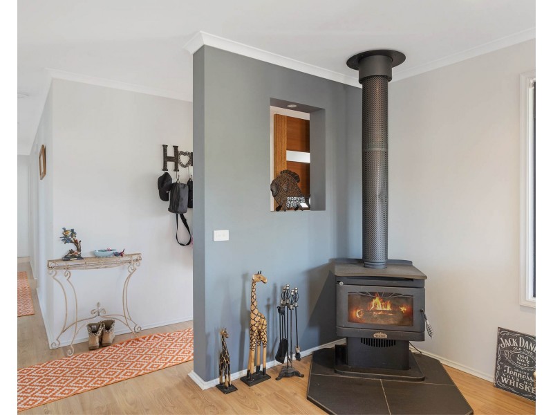 52 VALLEY STREET, Bega NSW 2550