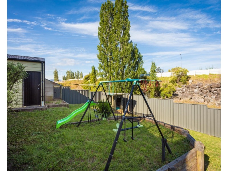 52 VALLEY STREET, Bega NSW 2550