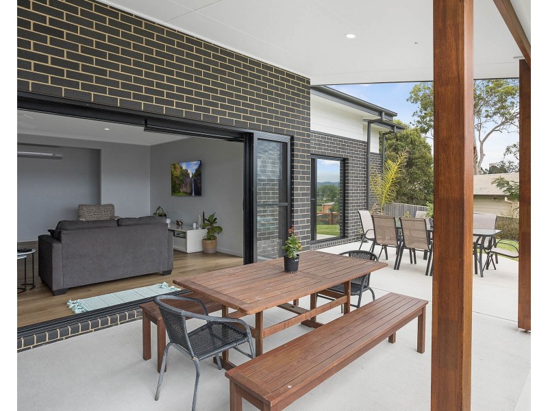 14 MILLBANK WAY, Bega NSW 2550