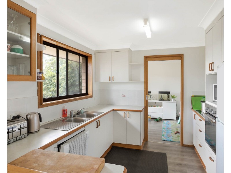 93 Lynjohn Drive, Bega NSW 2550