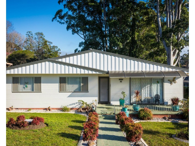 11 Meringo Street, Bega NSW 2550