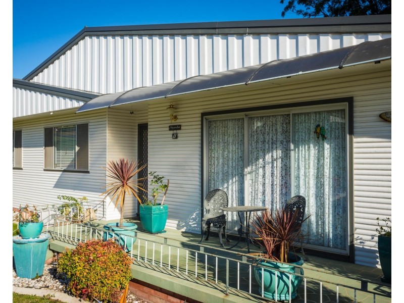 11 Meringo Street, Bega NSW 2550