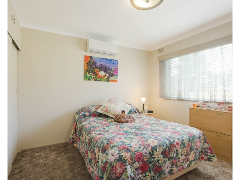 11 Meringo Street, Bega NSW 2550