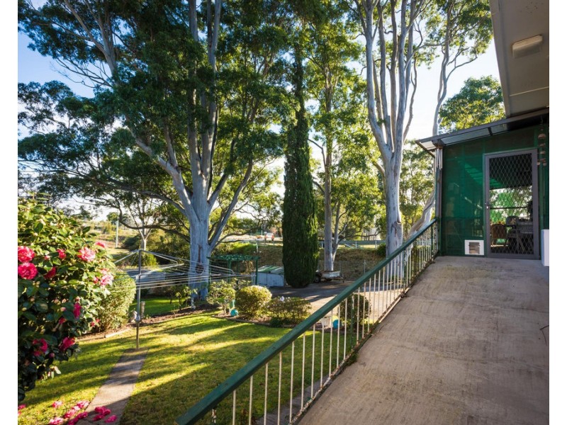 11 Meringo Street, Bega NSW 2550