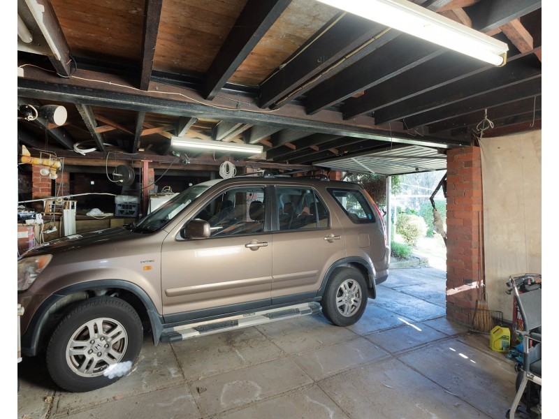 11 Meringo Street, Bega NSW 2550