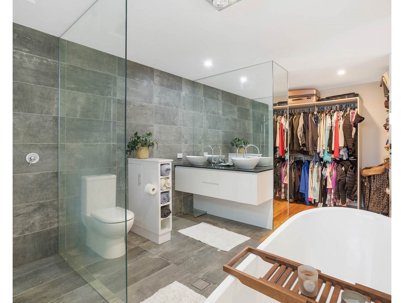 52 Parrabel Street, Bega NSW 2550