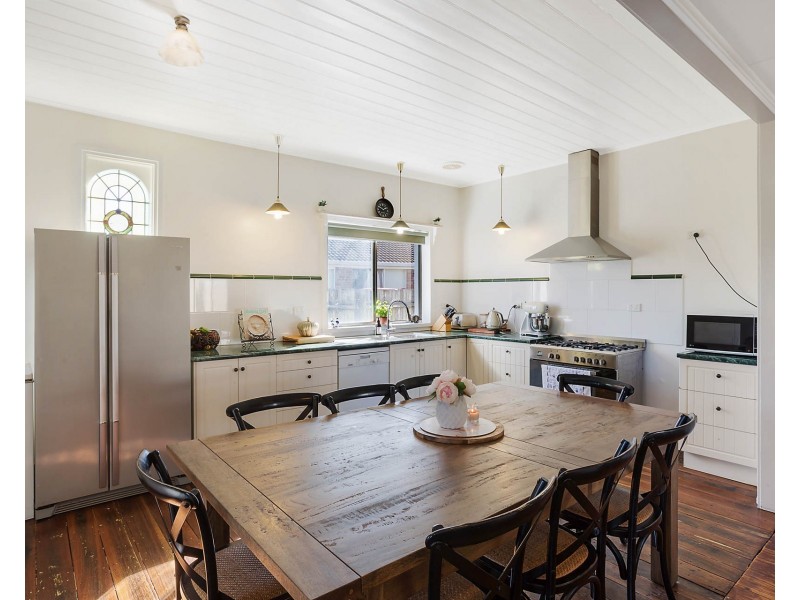 52 Parrabel Street, Bega NSW 2550