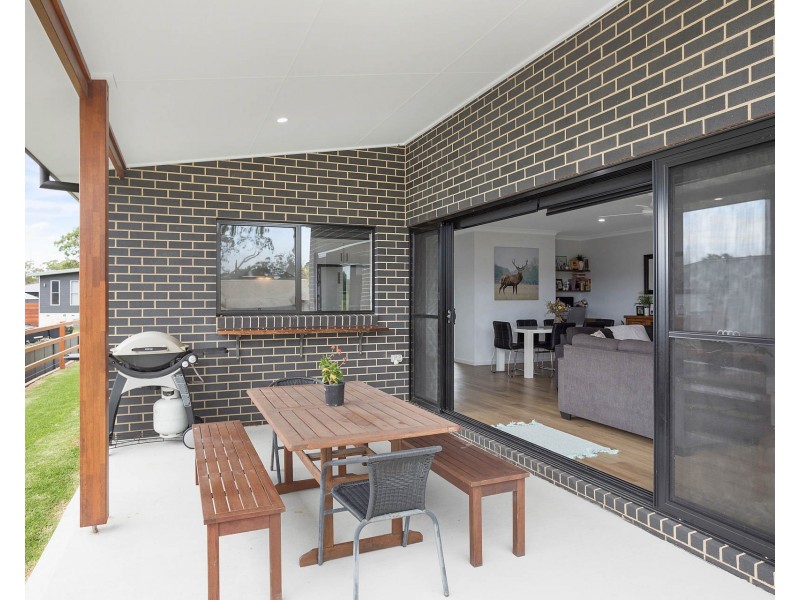 14 MILLBANK WAY, Bega NSW 2550