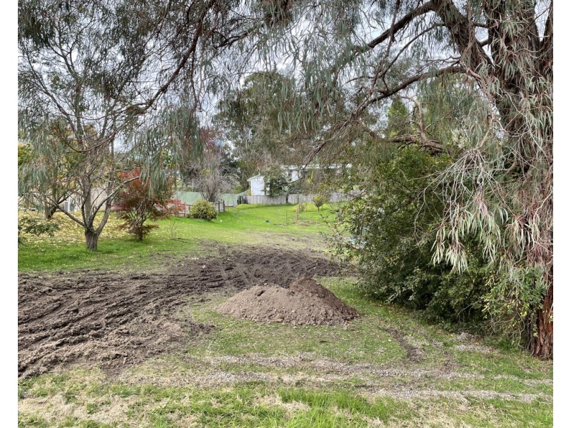 9 GORDON STREET, Quaama NSW 2550