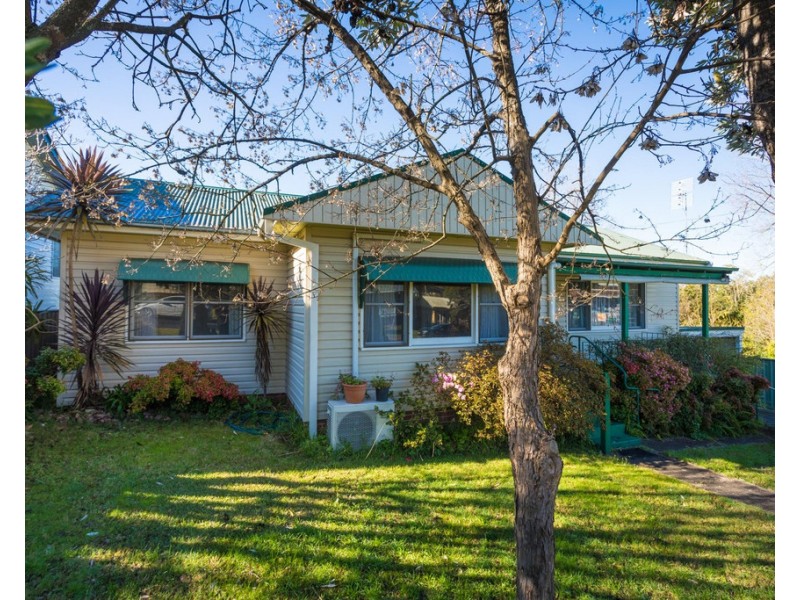 26-28 Gordon Street, Bega NSW 2550